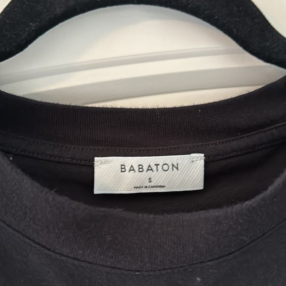 Ladies top - Picture 2 of 2